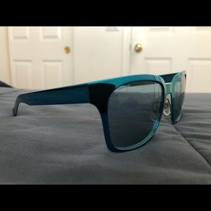 Burberry Sunglasses 🕶